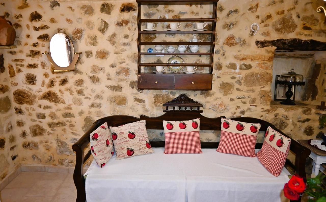 Villa Athina - Irene Country House Ierápetra Exteriör bild